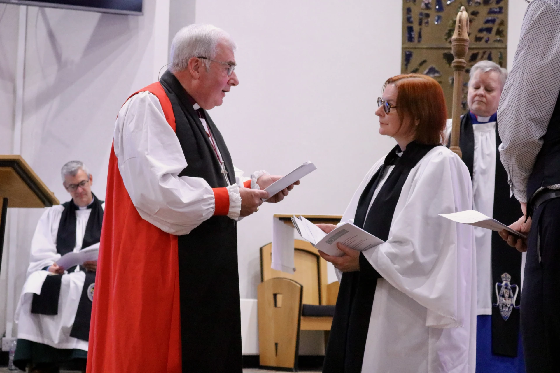 Bishop David addresses the new rector