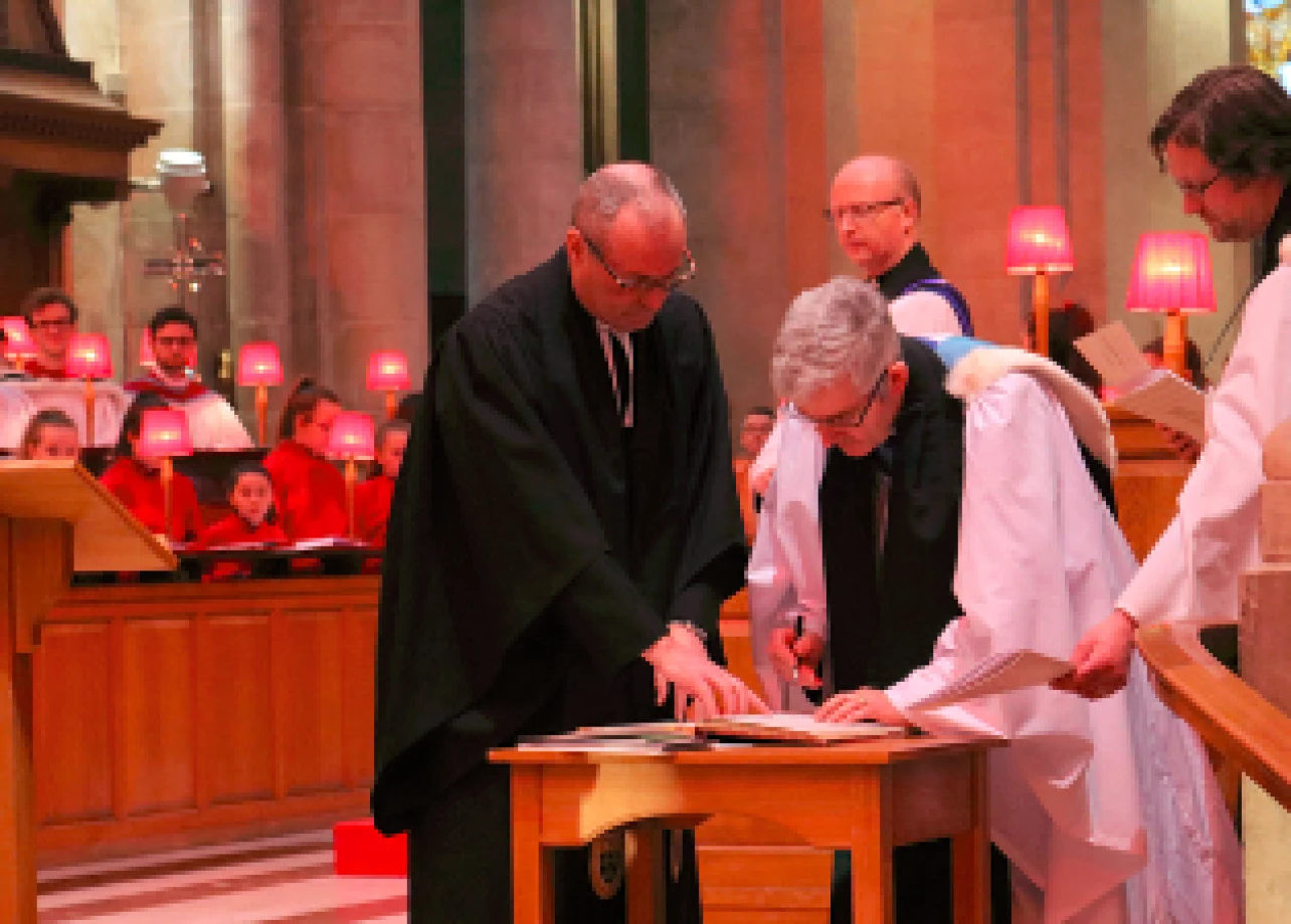 Dean Forde installed in Belfast Cathedral