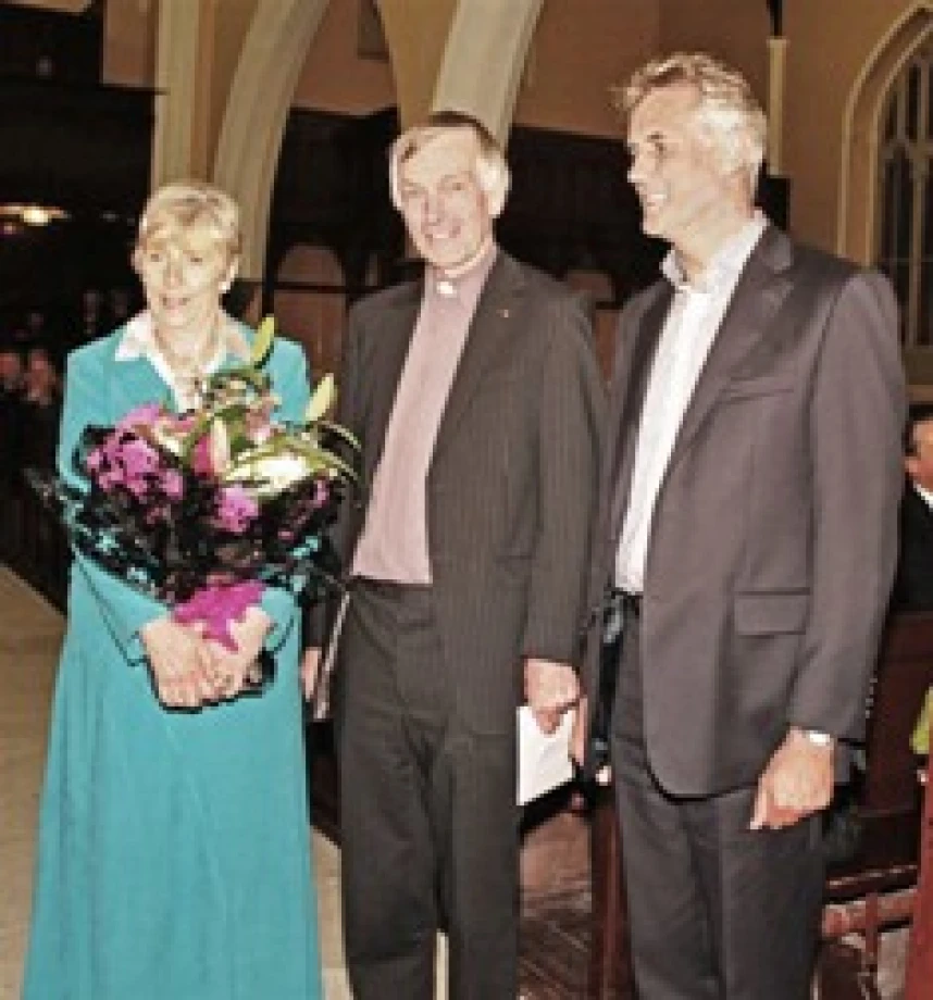 Canon Ken Smyth retires after 28 years