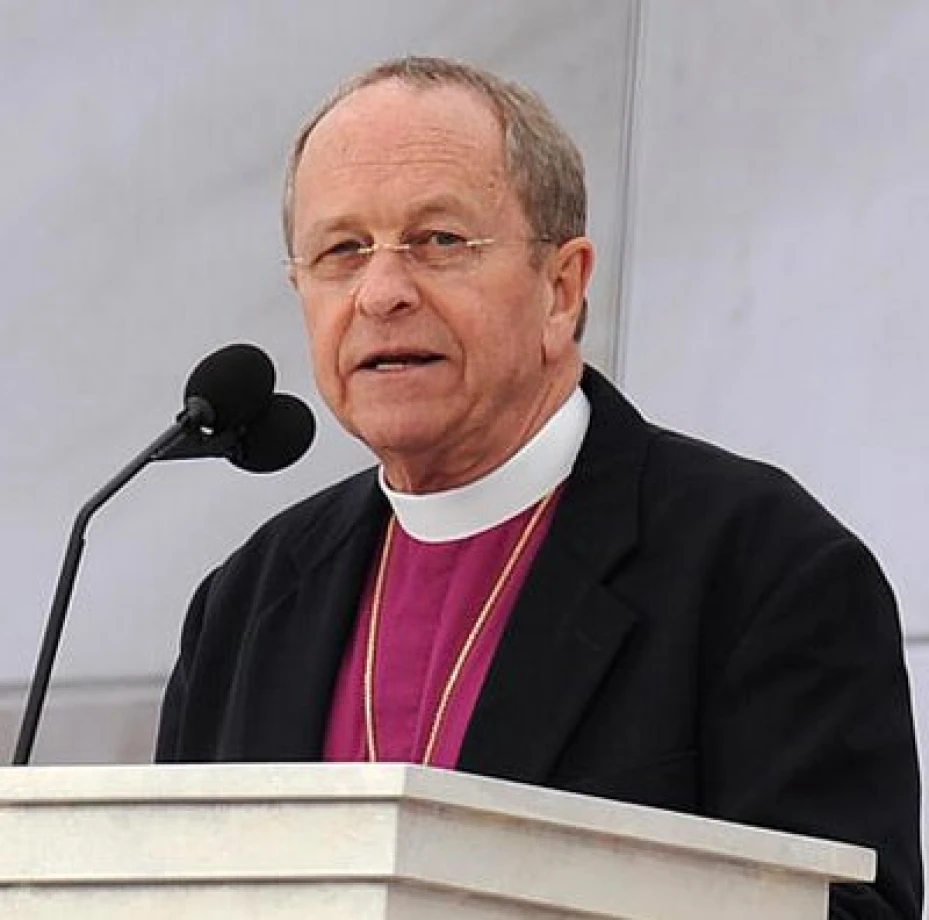 US Church ends moratorium on gay bishops